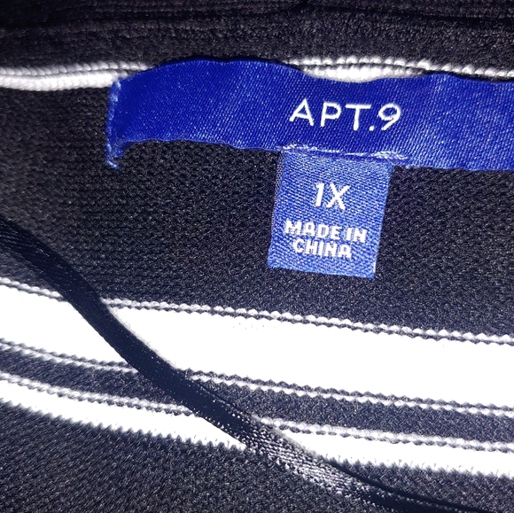 EUC Apt 9 super soft and comfy top xl - Picture 5 of 7